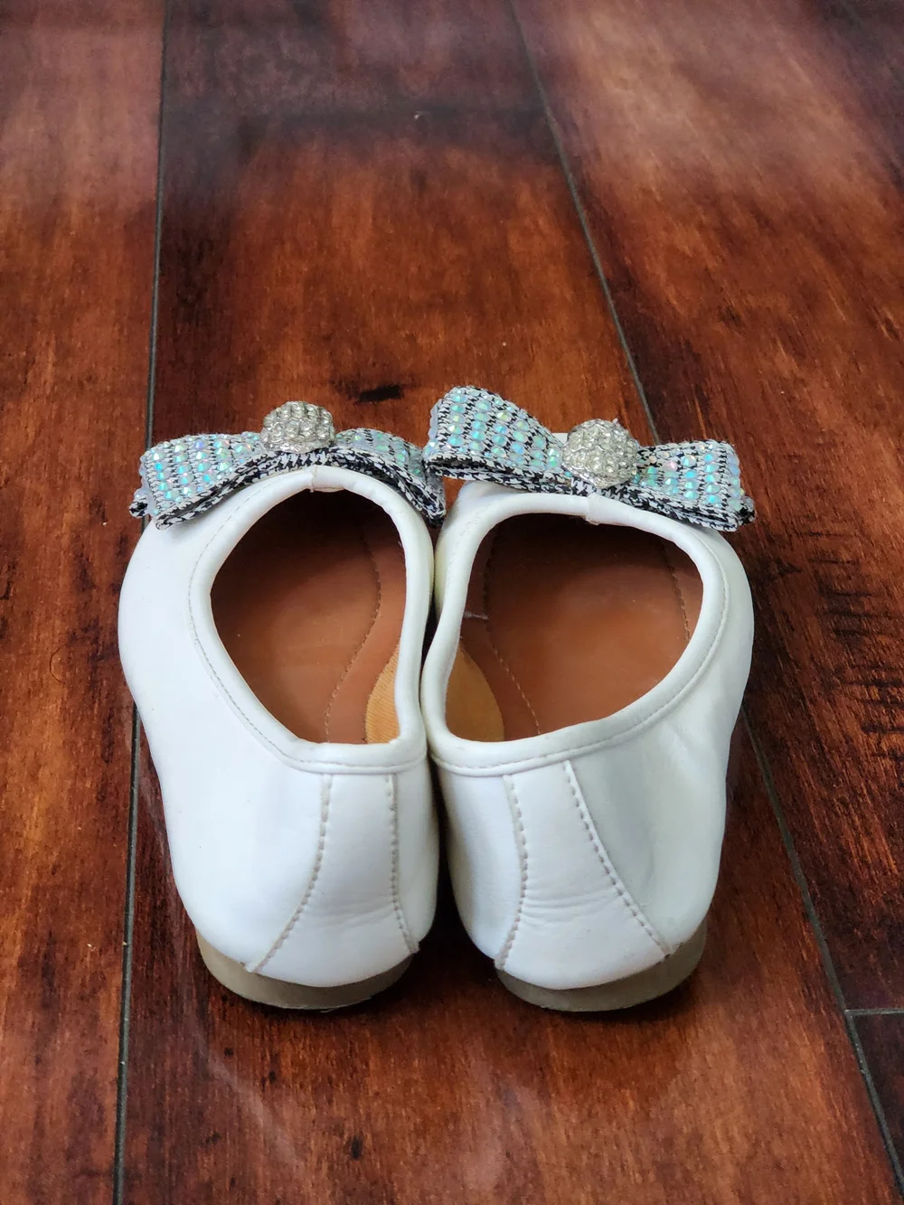 Kurt Geiger London Kids Girls White Leather Crystal Bow Ballet Flats Size 11